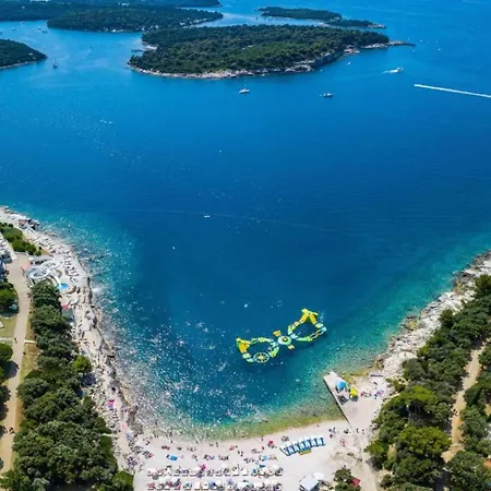 Hébergement de vacances In With Private Pool *